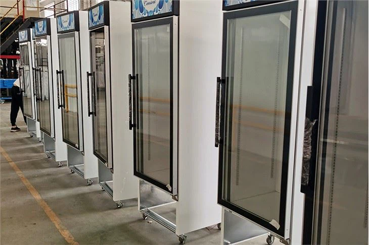 Supermarket Beverage Storage Fridge